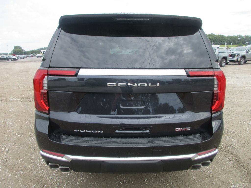 New 2026 GMC Yukon Denali w/ Denali Reserve Package AWD/4WD image 5
