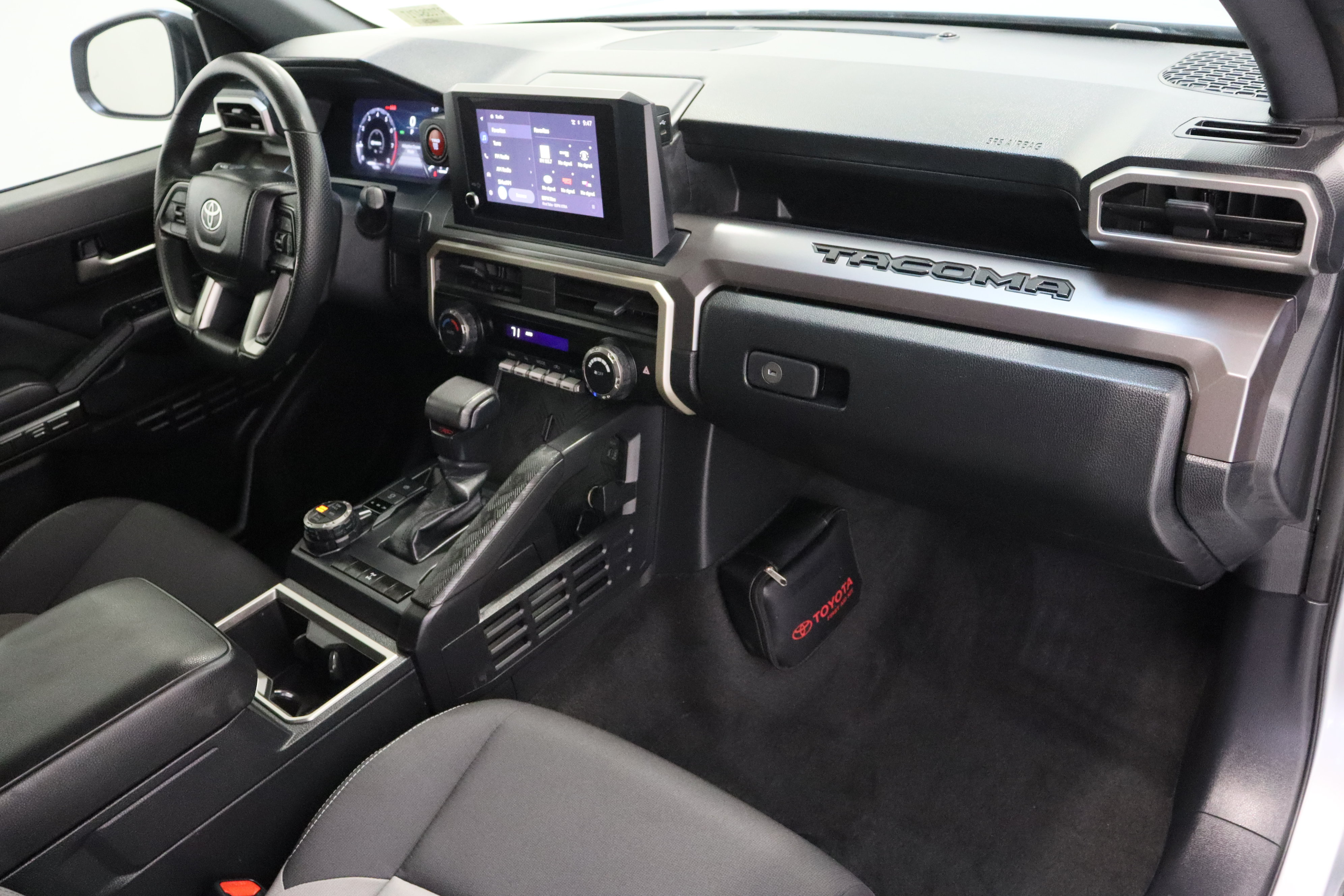 Used 2024 Toyota Tacoma TRD Off-Road AWD/4WD image 35