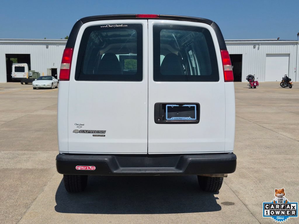 Used 2015 Chevrolet Express 2500 RWD image 6