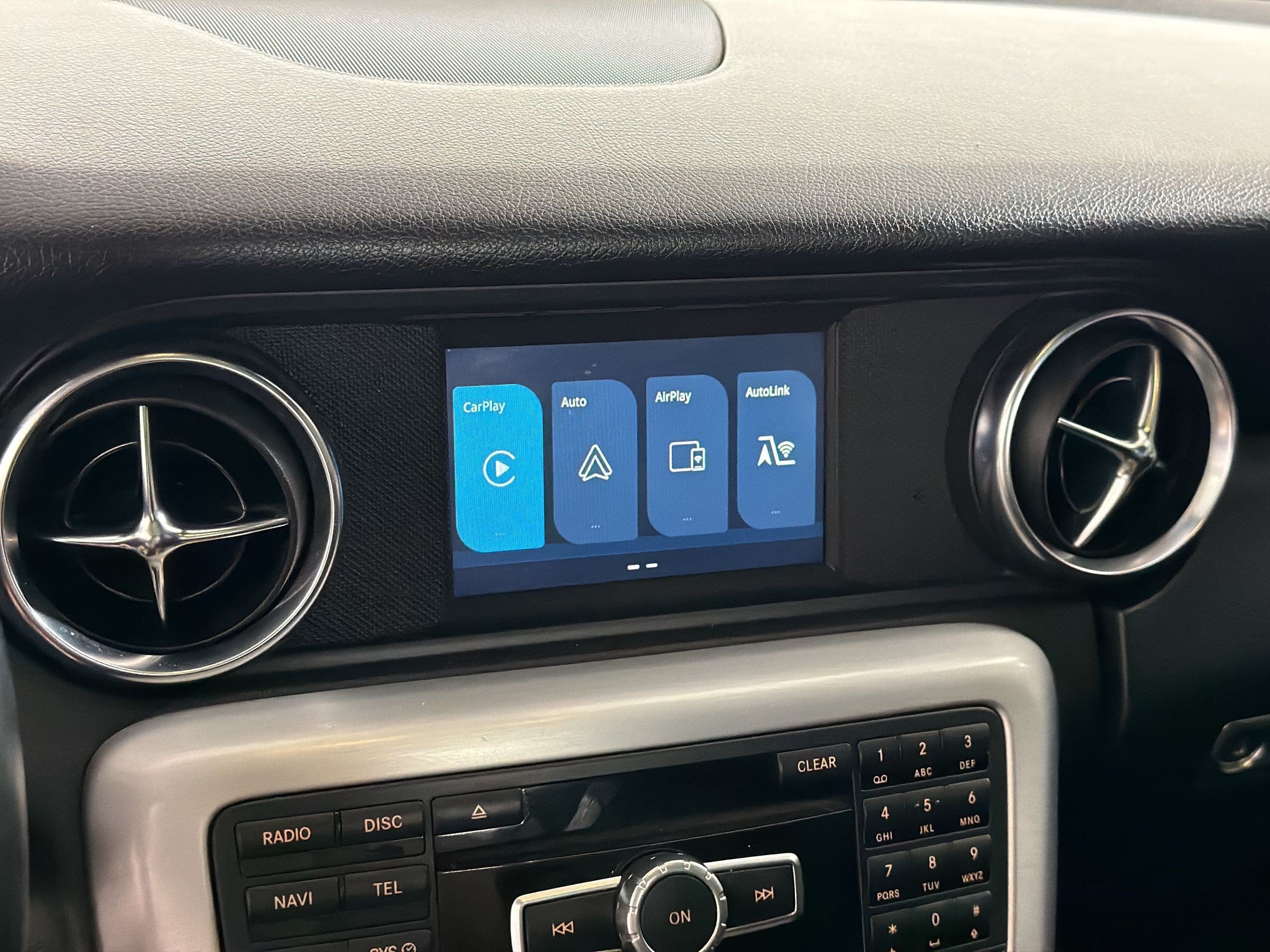 Used 2014 Mercedes-Benz SLK 250 image 23
