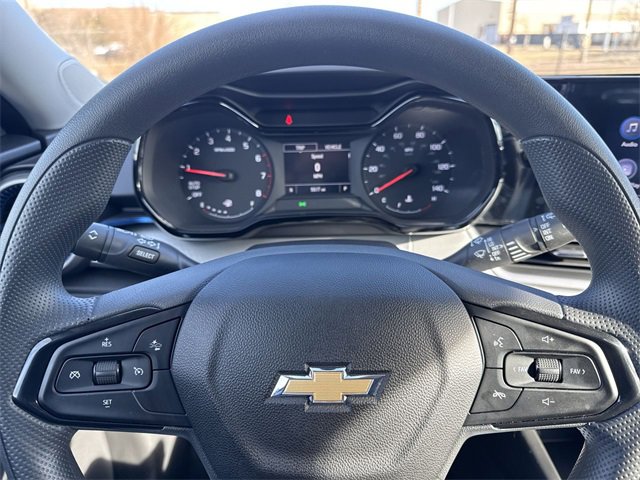 Certified 2025 Chevrolet Trax LS image 11
