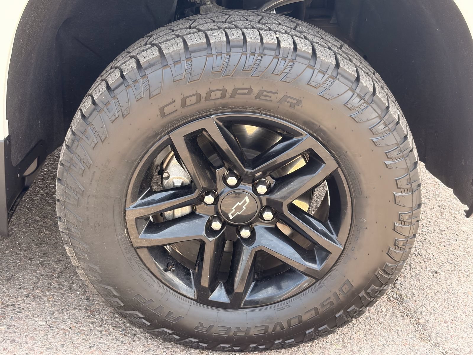 Used 2020 Chevrolet Silverado 1500 LT Trail Boss AWD/4WD image 8