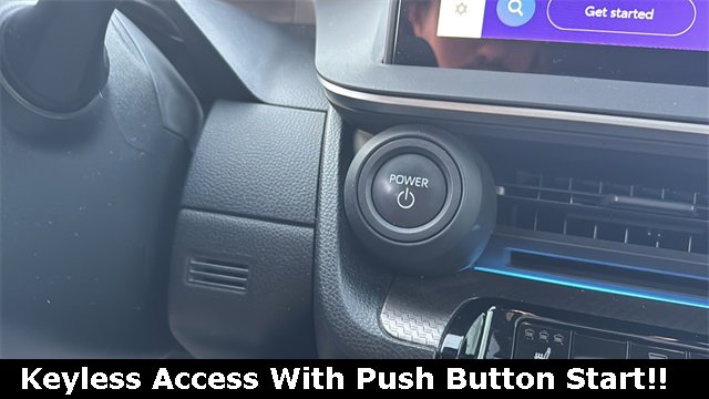 Used 2024 Toyota Prius XLE image 8