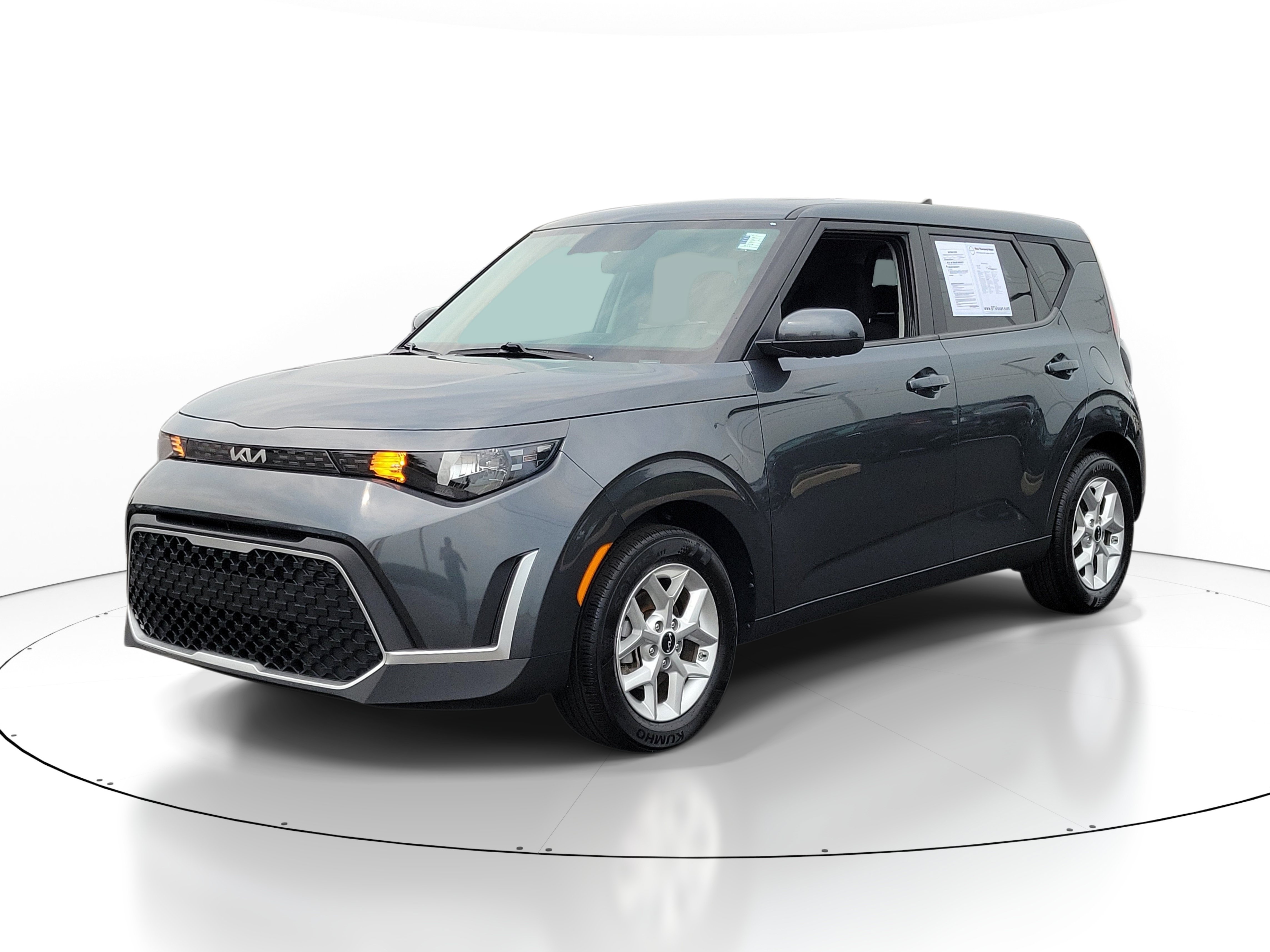 Used 2024 Kia Soul LX w/ Option Group 015 FWD video 2