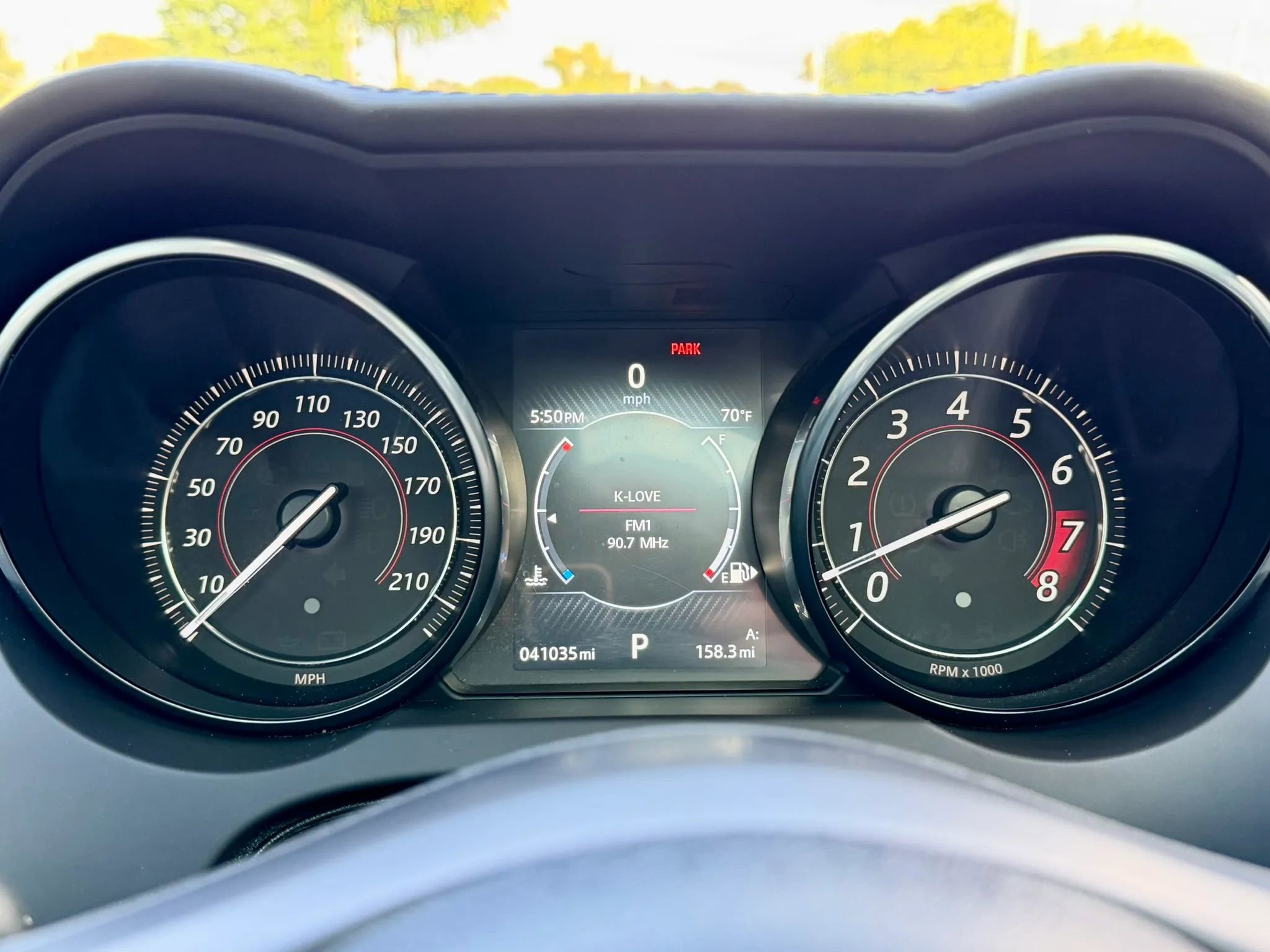 Used 2017 Jaguar F-TYPE R AWD/4WD image 30