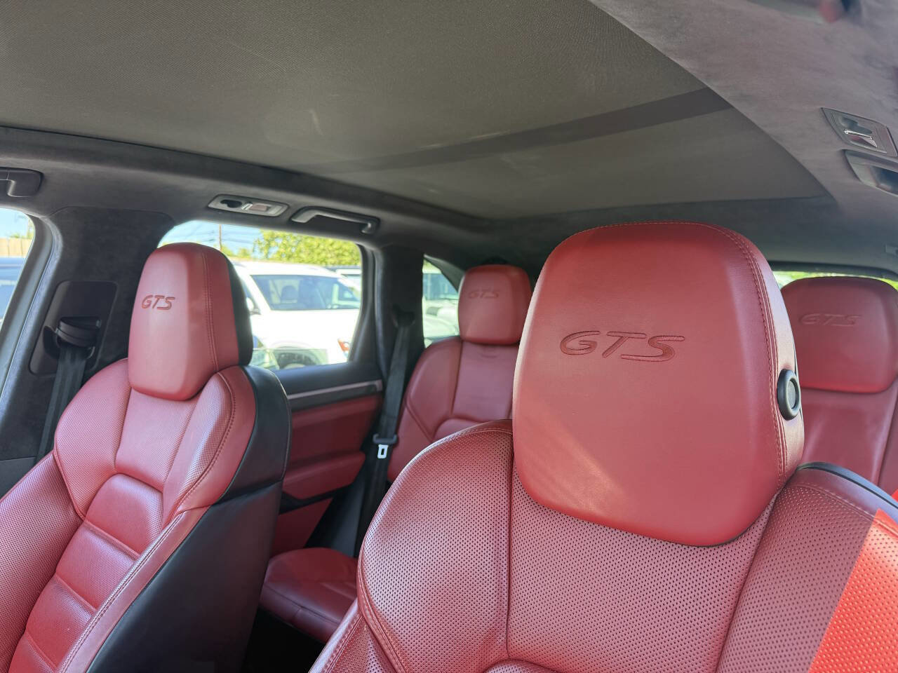 Used 2018 Porsche Cayenne GTS AWD/4WD image 11