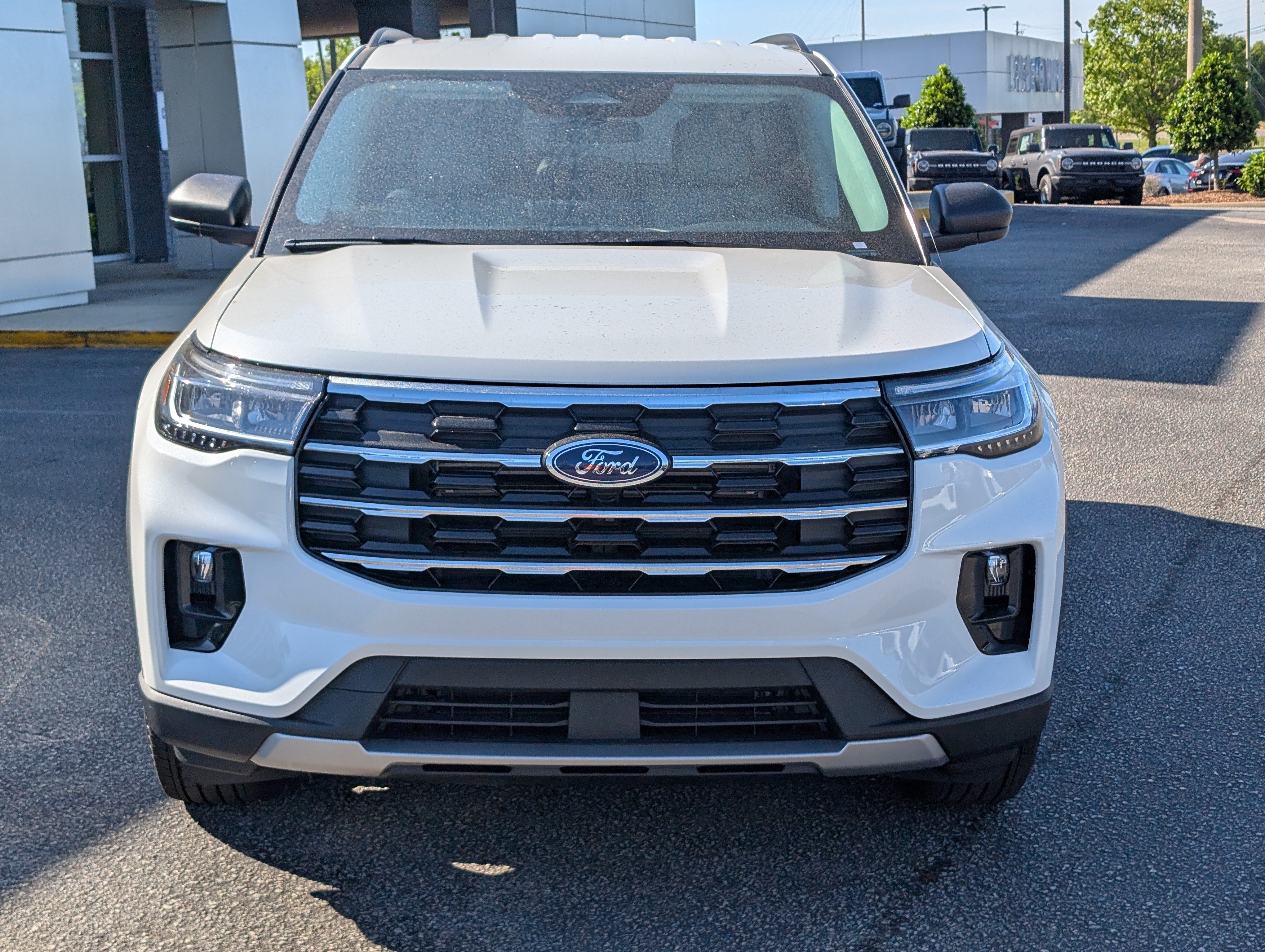 New 2026 Ford Explorer Active w/ Active Comfort Package AWD/4WD image 3