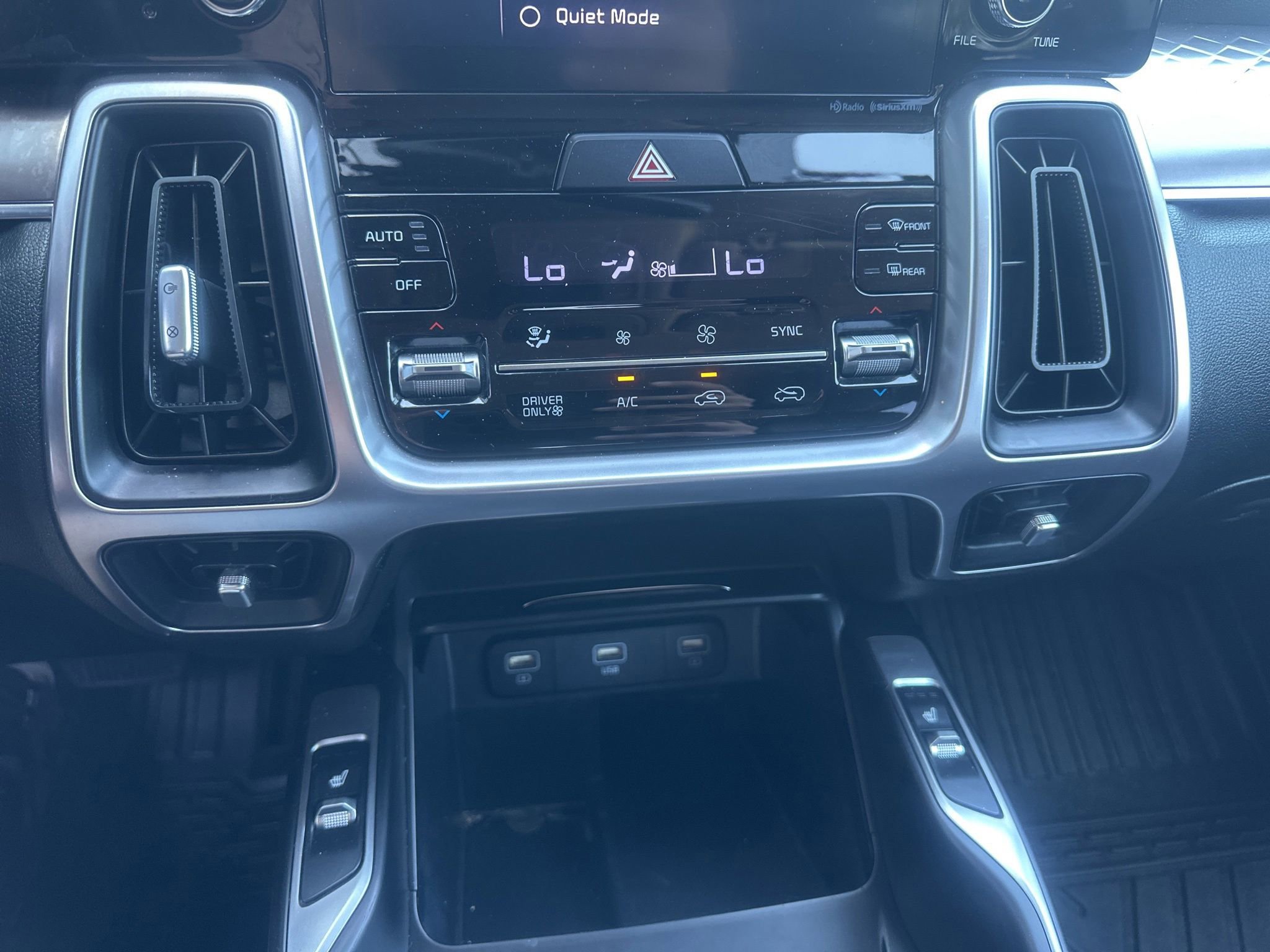 Used 2021 Kia Sorento S FWD image 29