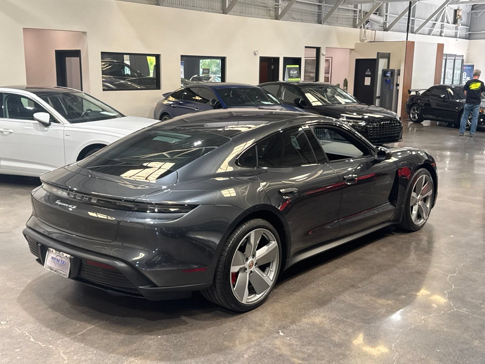 Used 2020 Porsche Taycan 4S AWD/4WD image 16