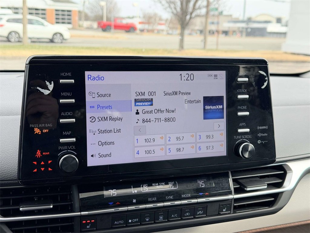 Certified 2024 Toyota Sienna XLE image 3