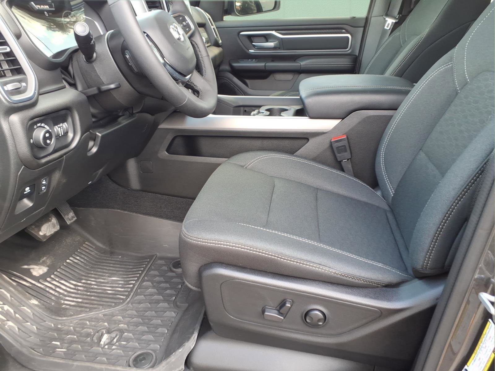 Used 2025 RAM 1500 Big Horn image 16