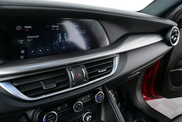 Used 2023 Alfa Romeo Stelvio Veloce image 14