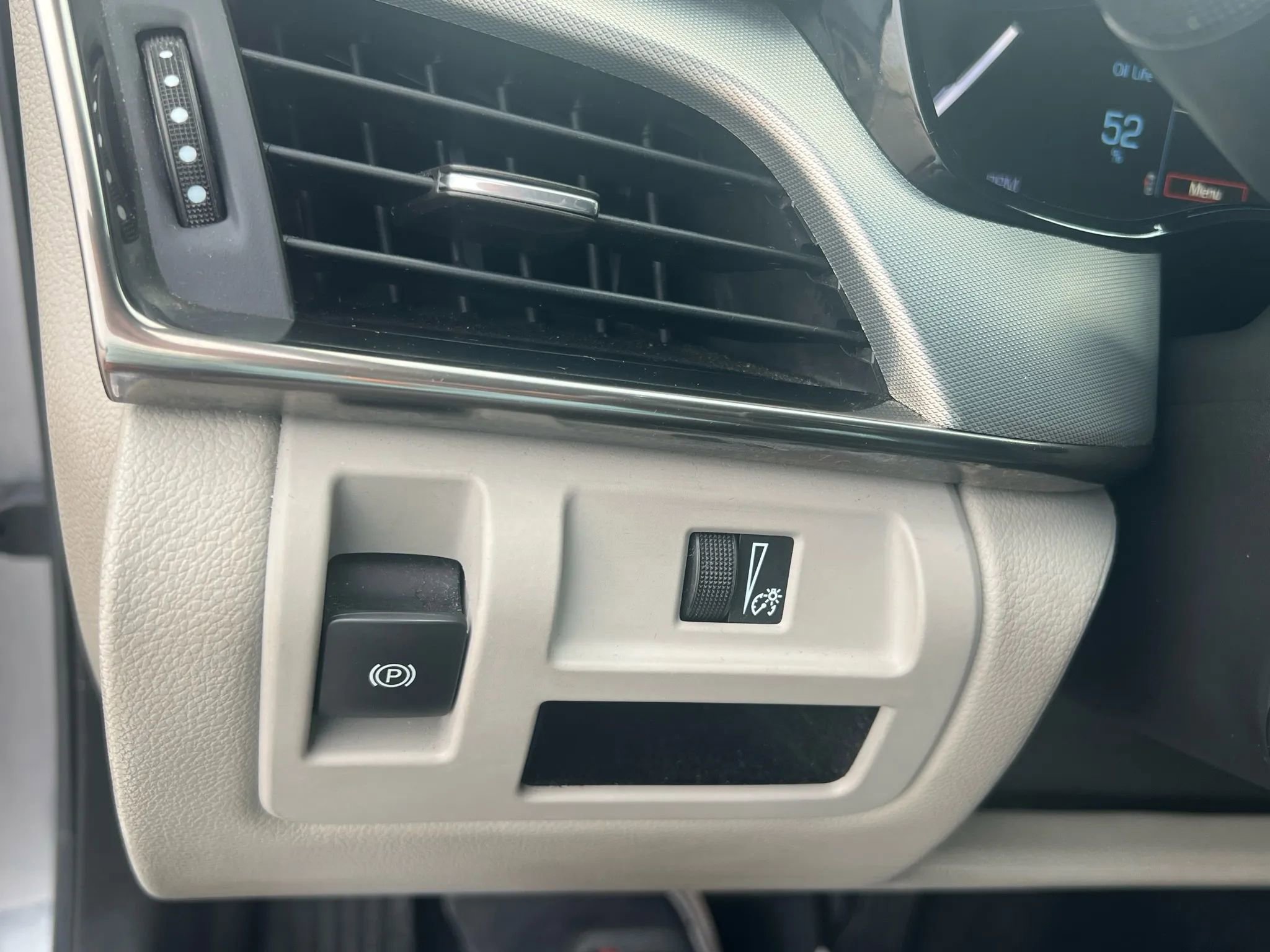 Used 2019 Cadillac CTS Luxury image 11