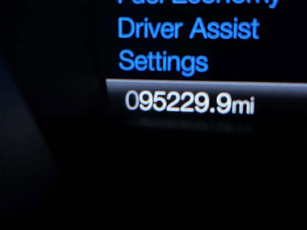 Used 2020 Ford Fusion SE image 42