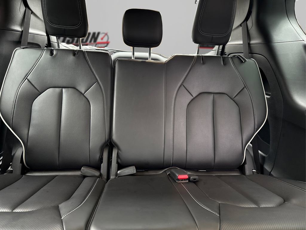Used 2024 Chrysler Pacifica Limited w/ S Appearance Package image 37