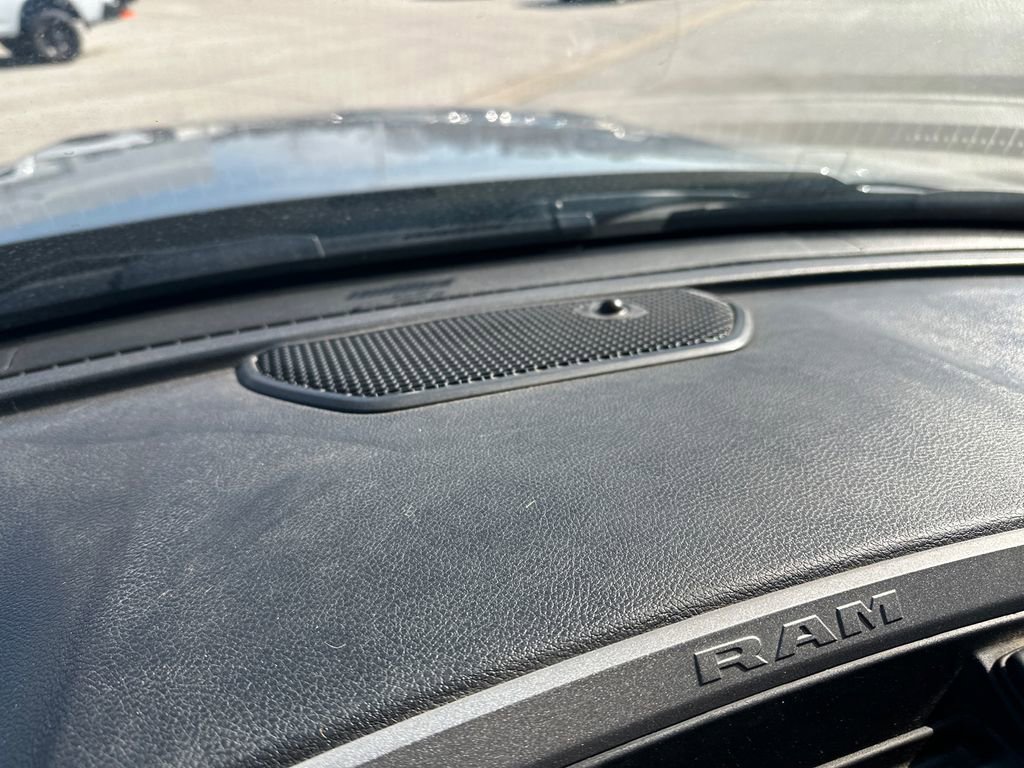 Used 2024 RAM 3500 Tradesman w/ Chrome Appearance Group image 11