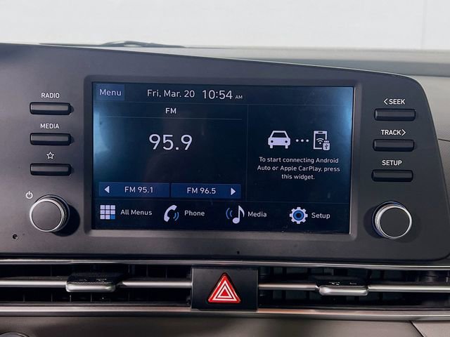 Used 2025 Hyundai Elantra Sport image 21