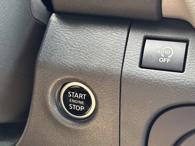 Used 2025 Nissan Frontier SV w/ SV Convenience Package RWD image 26
