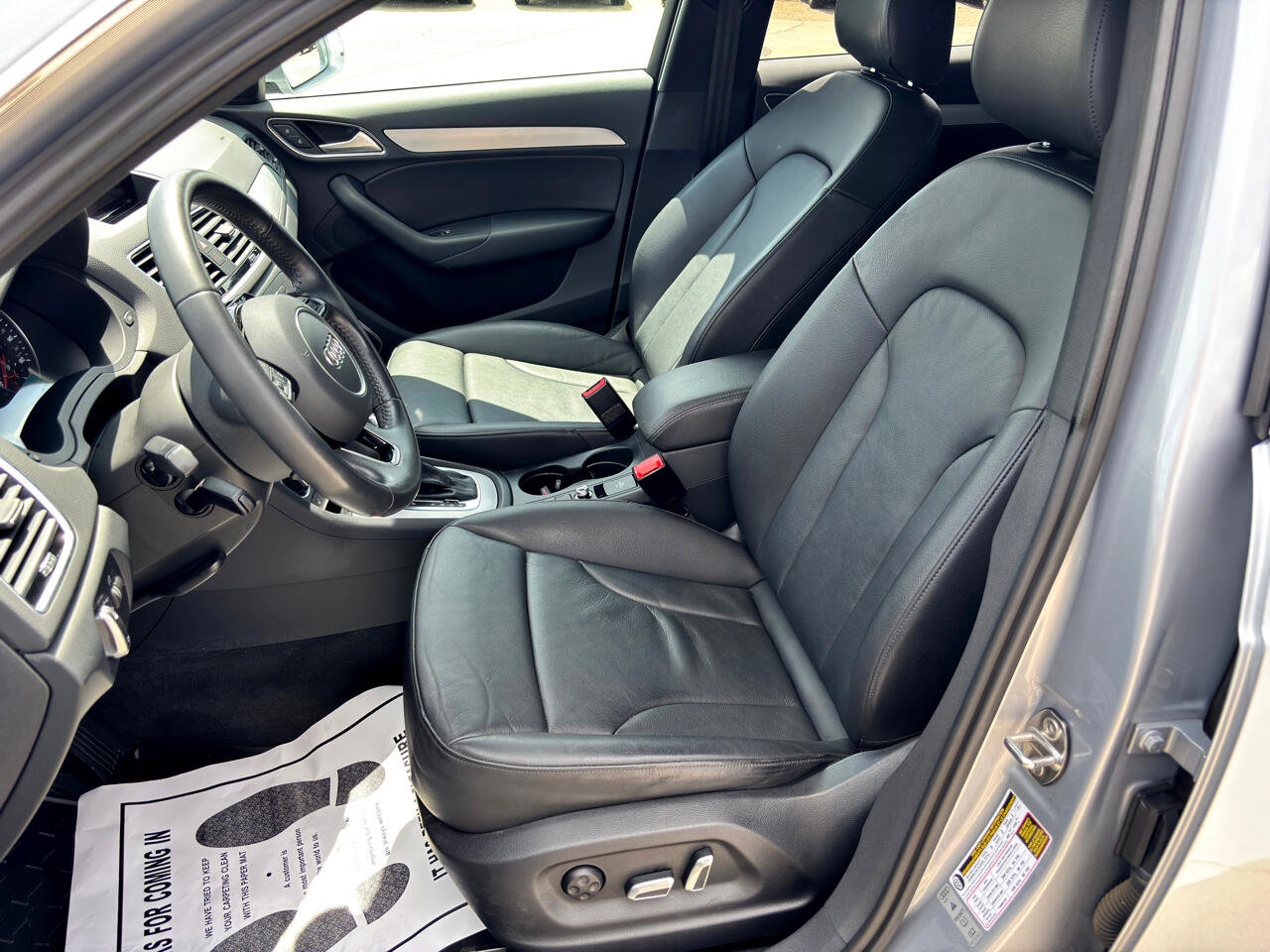 Used 2018 Audi Q3 2.0T Premium Plus w/ Premium Plus Package image 18