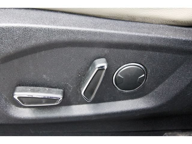 Used 2015 Ford Edge Titanium FWD image 27