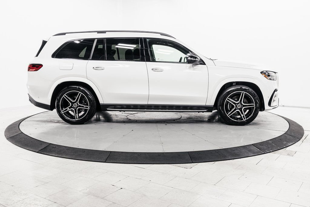 Used 2026 Mercedes-Benz GLS 450 4MATIC image 39