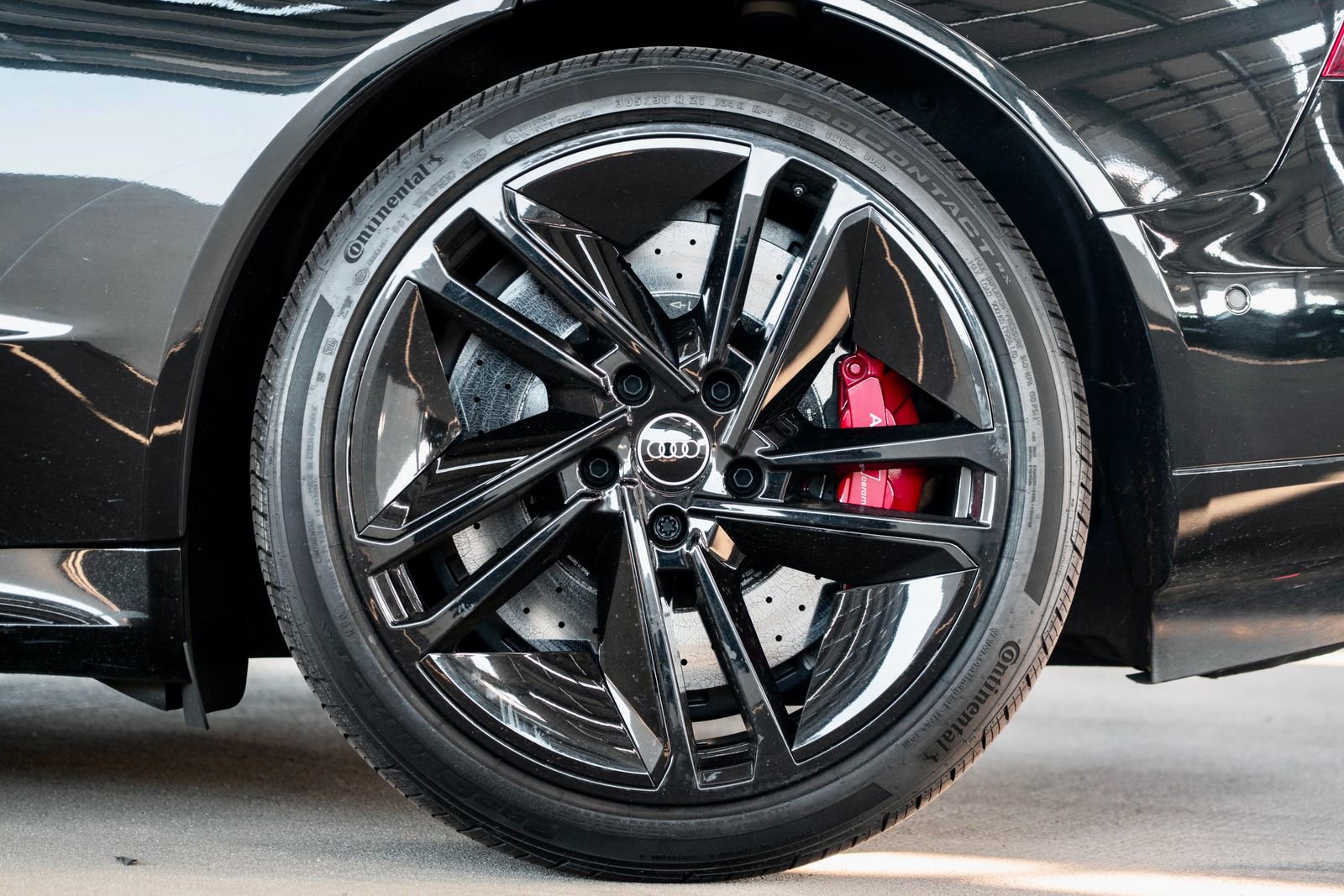 Used 2023 Audi RS e-tron GT AWD/4WD image 5