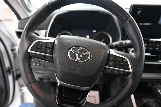 Used 2022 Toyota Highlander Platinum image 25