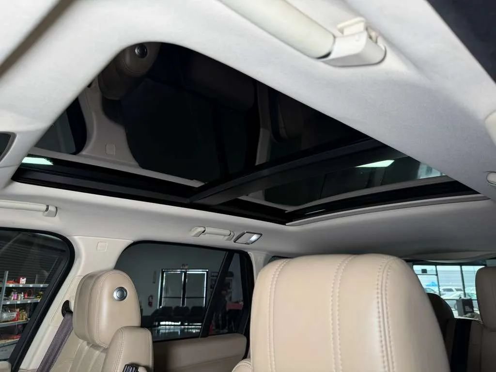 Used 2013 Land Rover Range Rover HSE AWD/4WD image 29