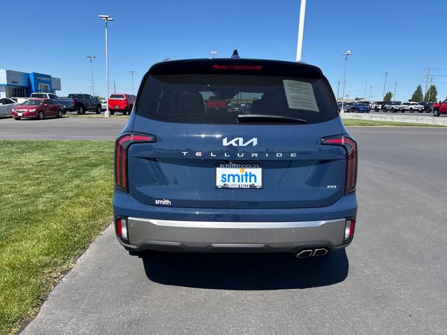 Used 2025 Kia Telluride EX w/ EX Captain's Chair Package AWD/4WD image 4