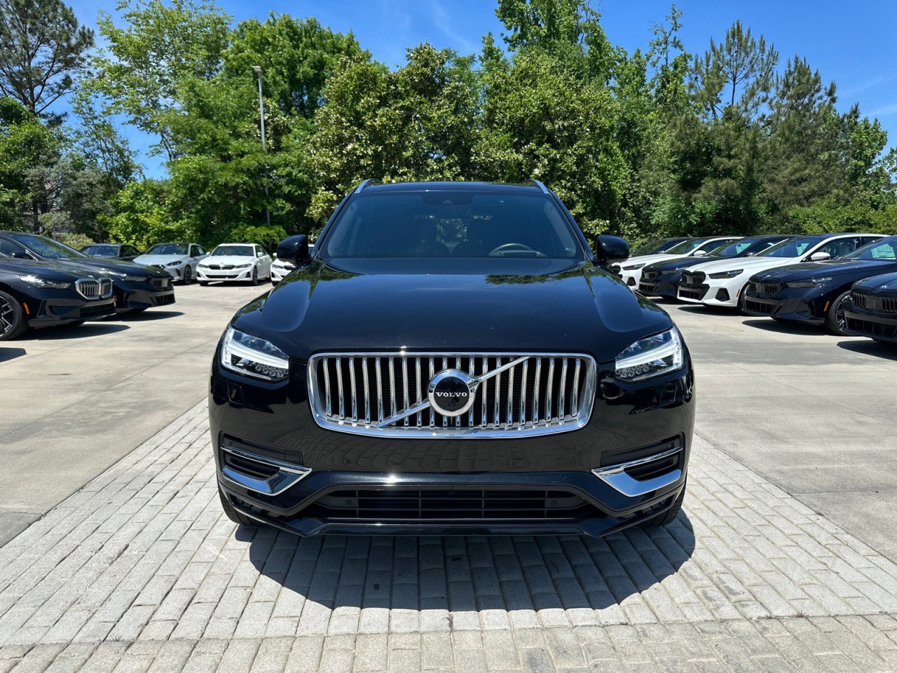 Used 2020 Volvo XC90 T6 Inscription w/ Protection Package Premier AWD/4WD image 3