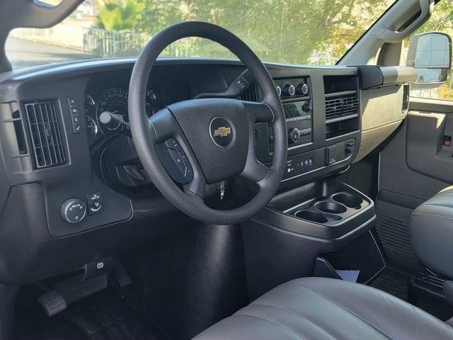 Certified 2025 Chevrolet Express 2500 Work Van 3D Extended Cargo Van w/ Driver Convenience Package image 7