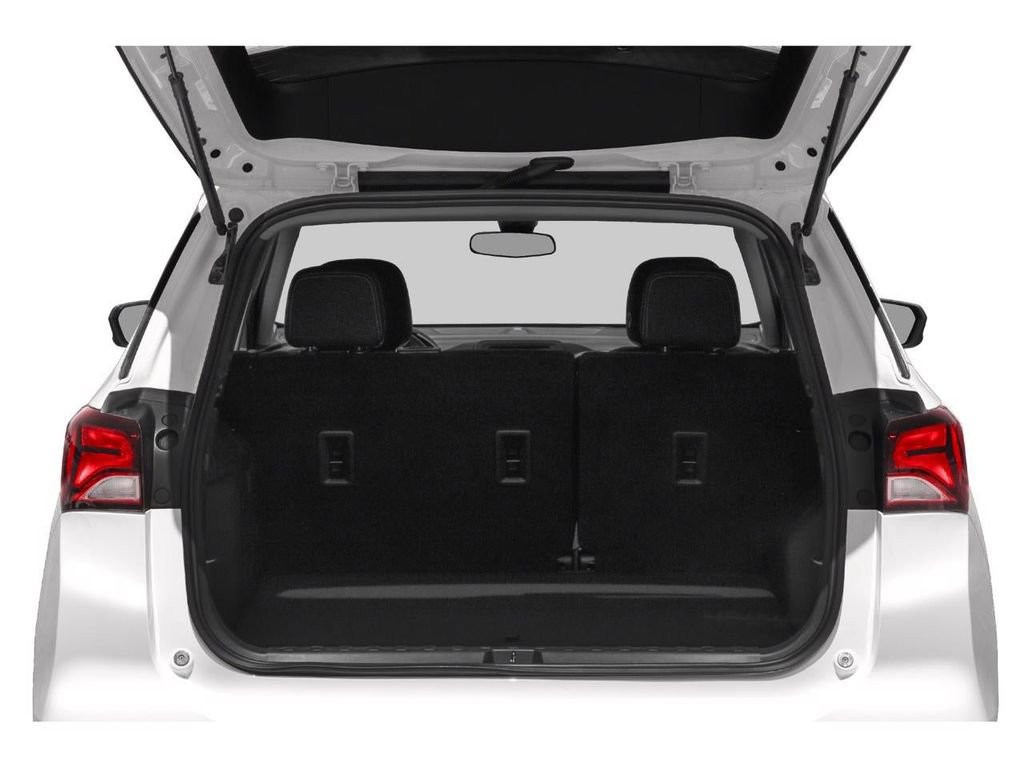 Used 2023 Chevrolet Equinox LT image 47