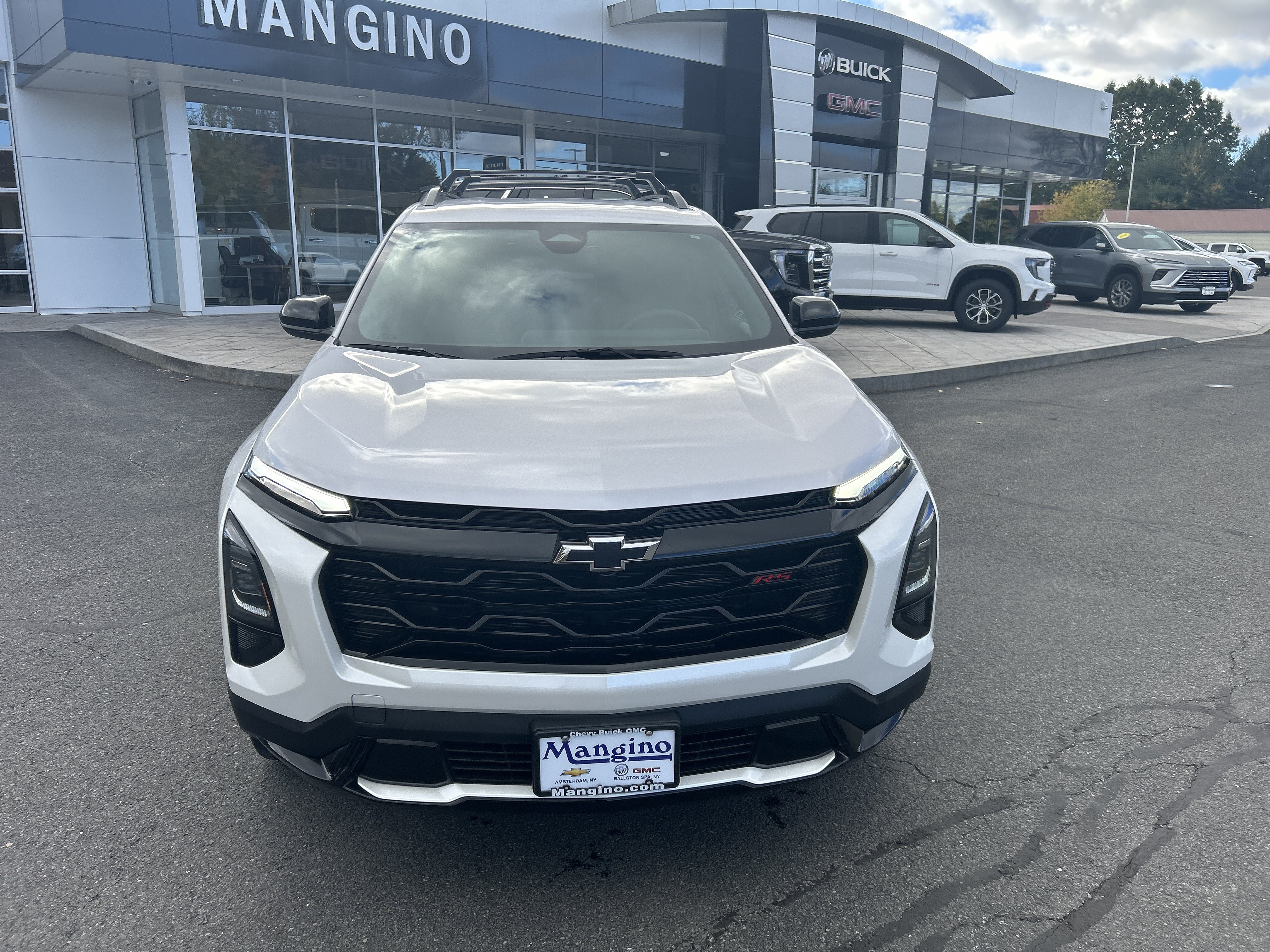 Used 2025 Chevrolet Equinox RS AWD/4WD image 17