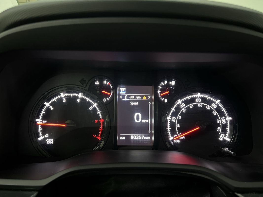 Used 2021 Toyota 4Runner SR5 image 18