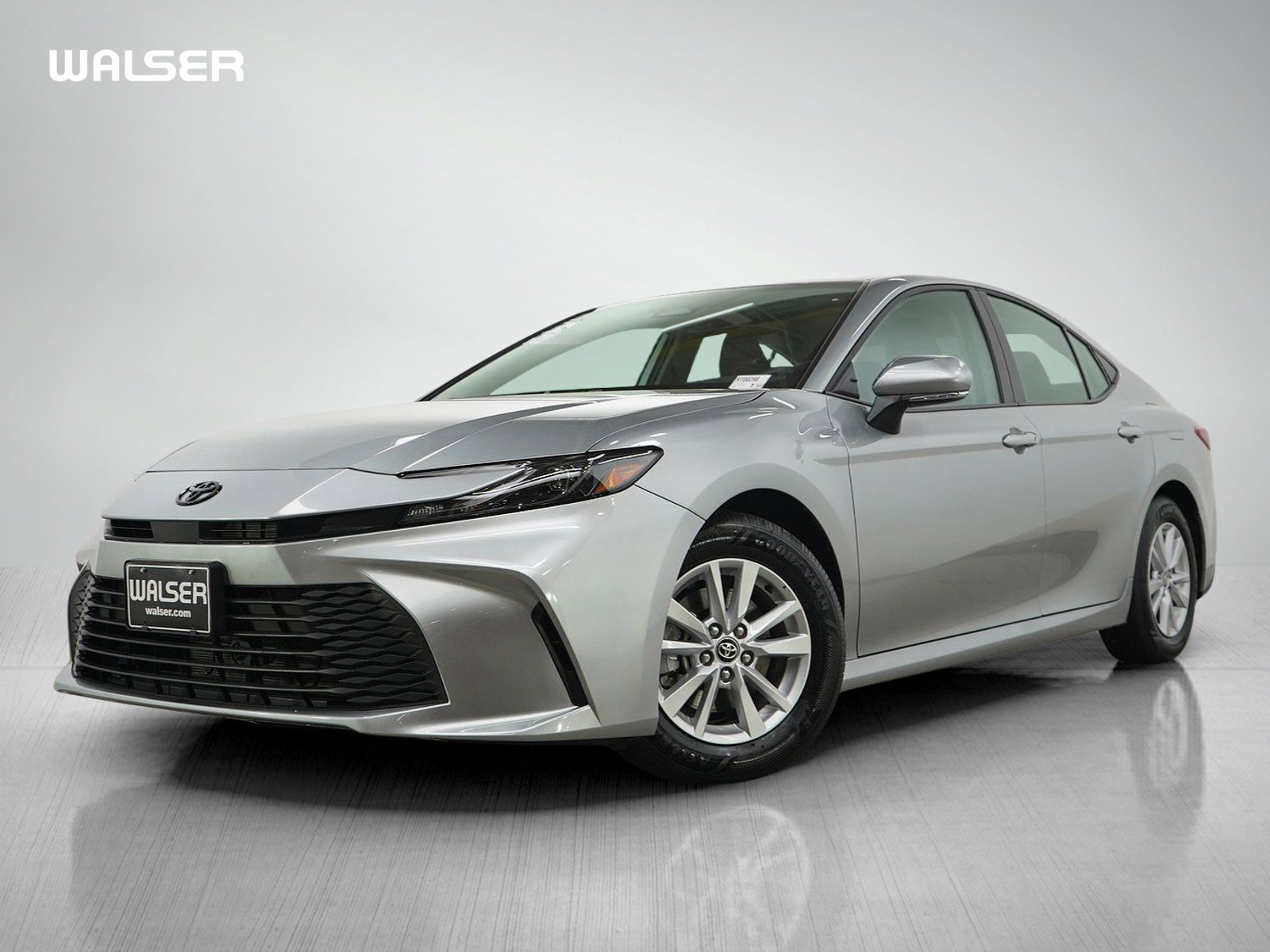 Used 2026 Toyota Camry LE FWD image 1