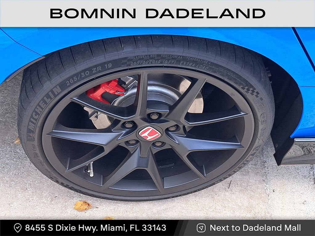Used 2025 Honda Civic Type R image 10