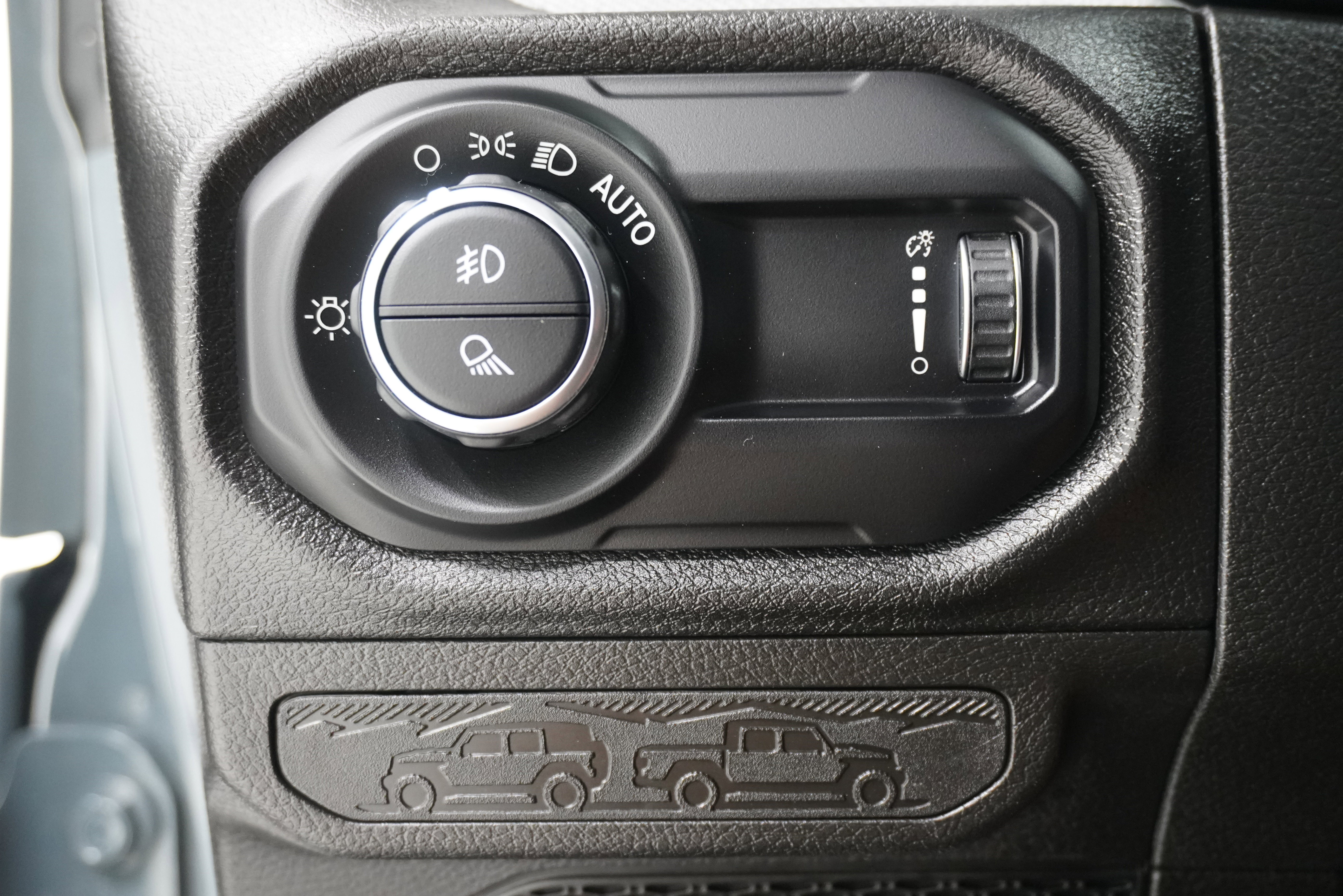 Used 2024 Jeep Gladiator Sport AWD/4WD image 24