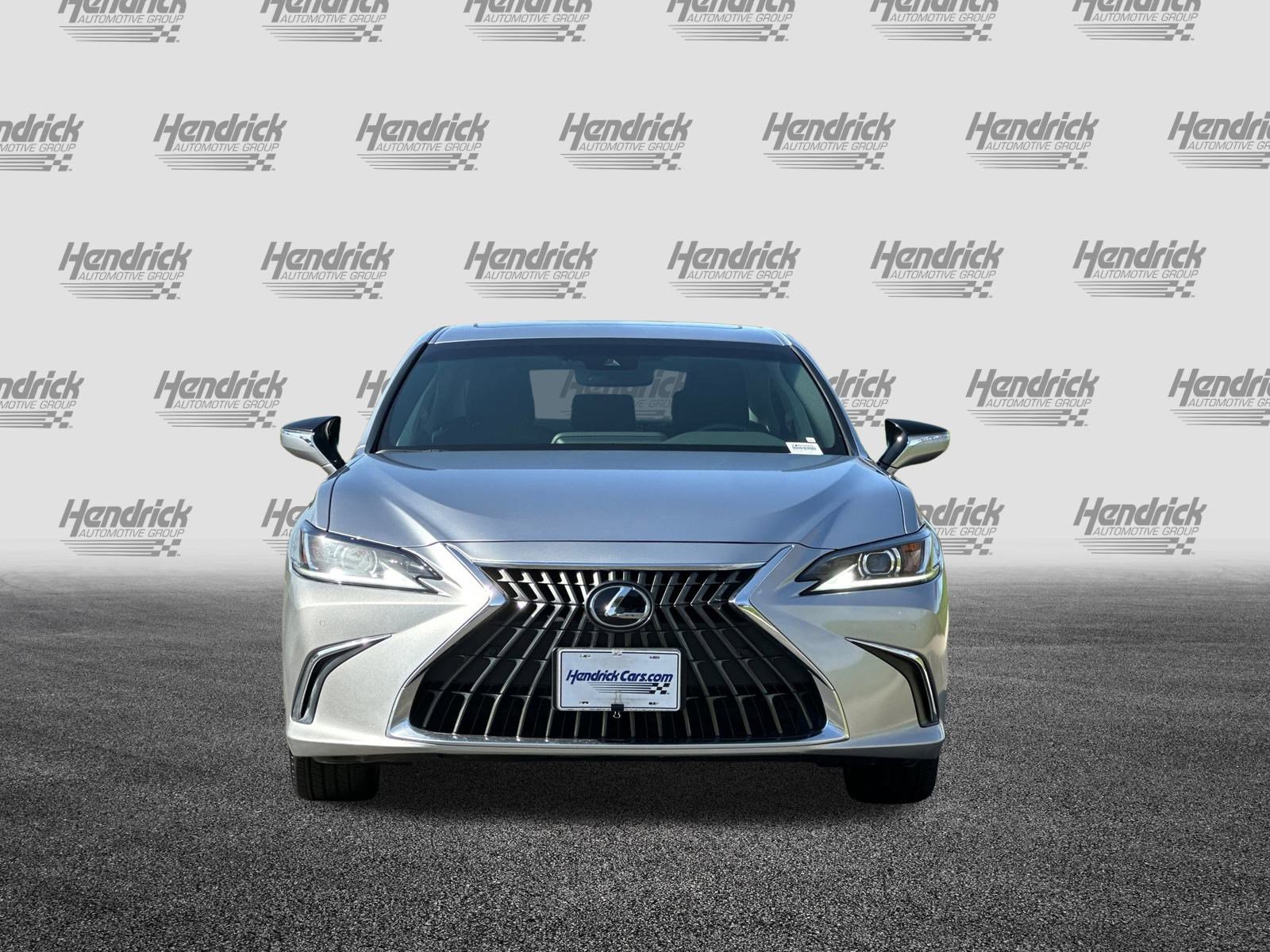 Certified 2025 Lexus ES 300h w/ Premium Package image 10