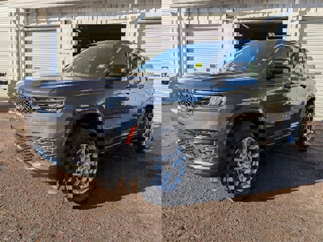 New 2025 Jeep Grand Cherokee Laredo X image 6