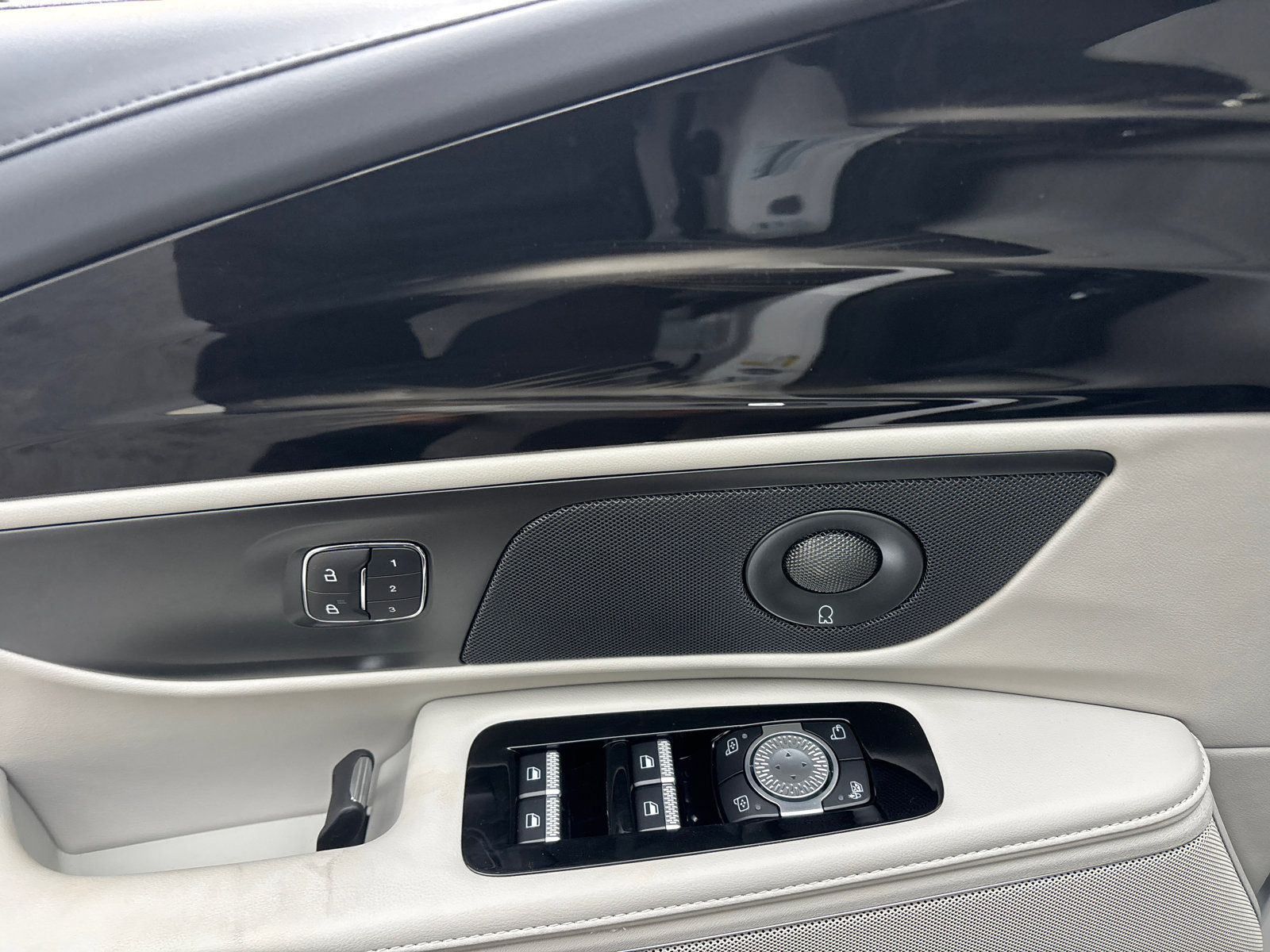 New 2026 Lincoln Nautilus Premier w/ Equipment Group 102A image 12