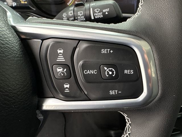 Used 2025 Jeep Wrangler Unlimited Sahara w/ Safety Group image 23