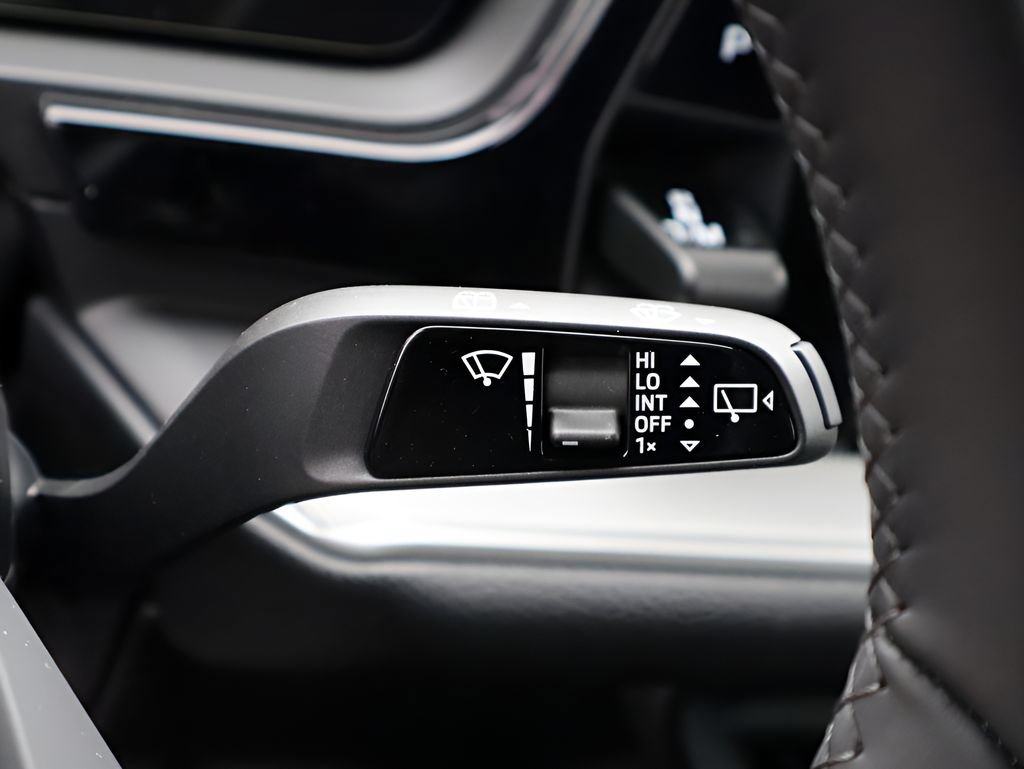 New 2026 Porsche Cayenne AWD/4WD image 32