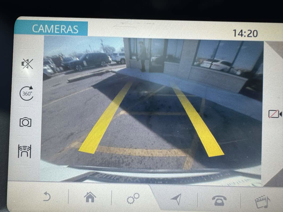 Used 2017 Jaguar F-PACE S image 19