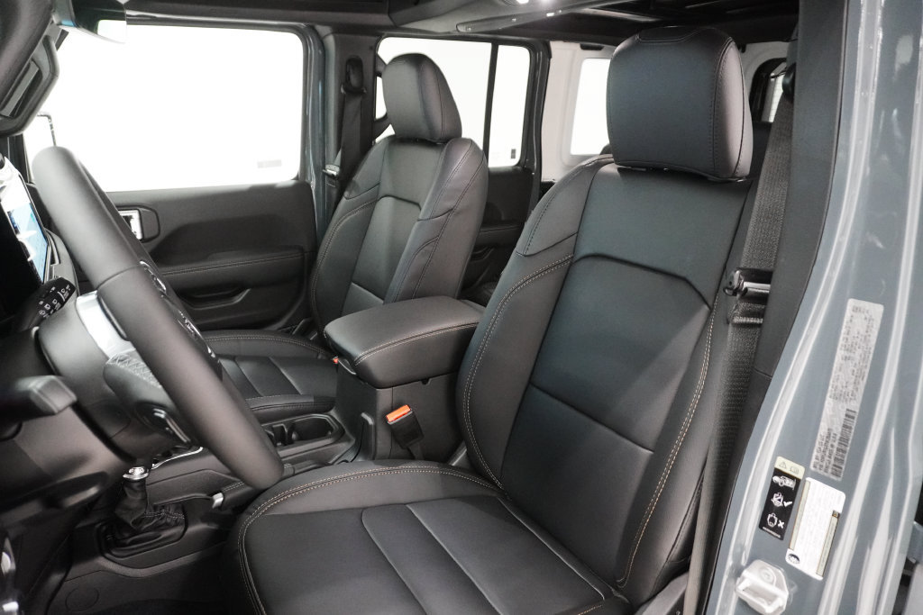 New 2027 Jeep Wrangler Unlimited Sahara AWD/4WD image 7