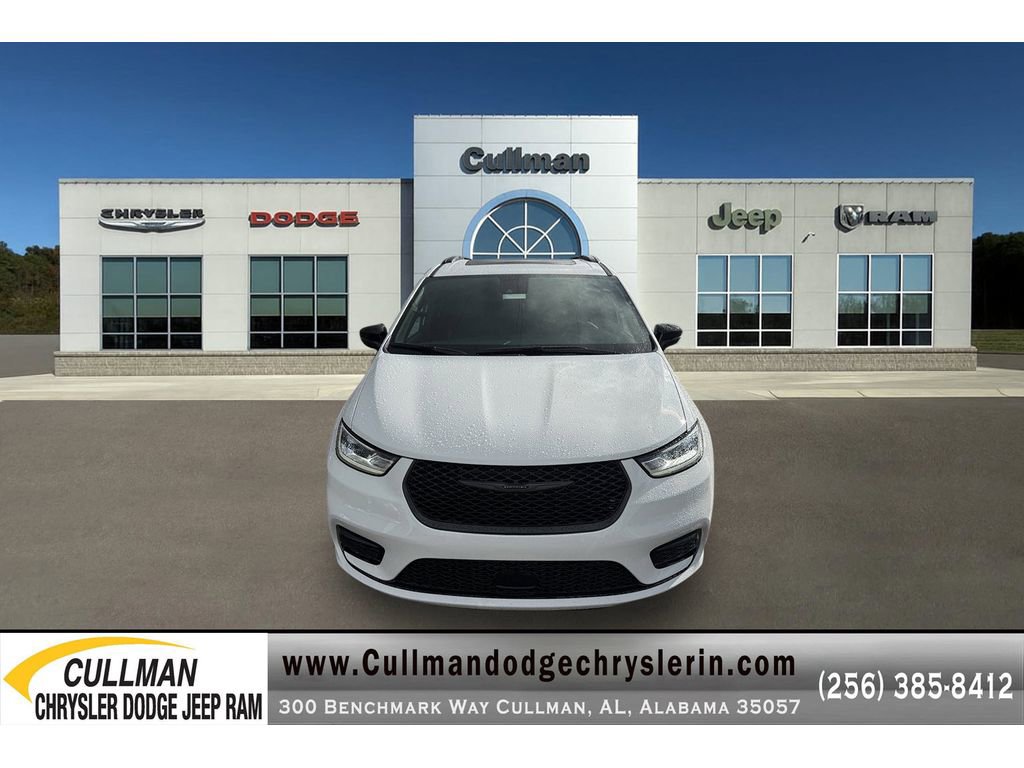 New 2026 Chrysler Pacifica Limited w/ S Appearance Package image 8
