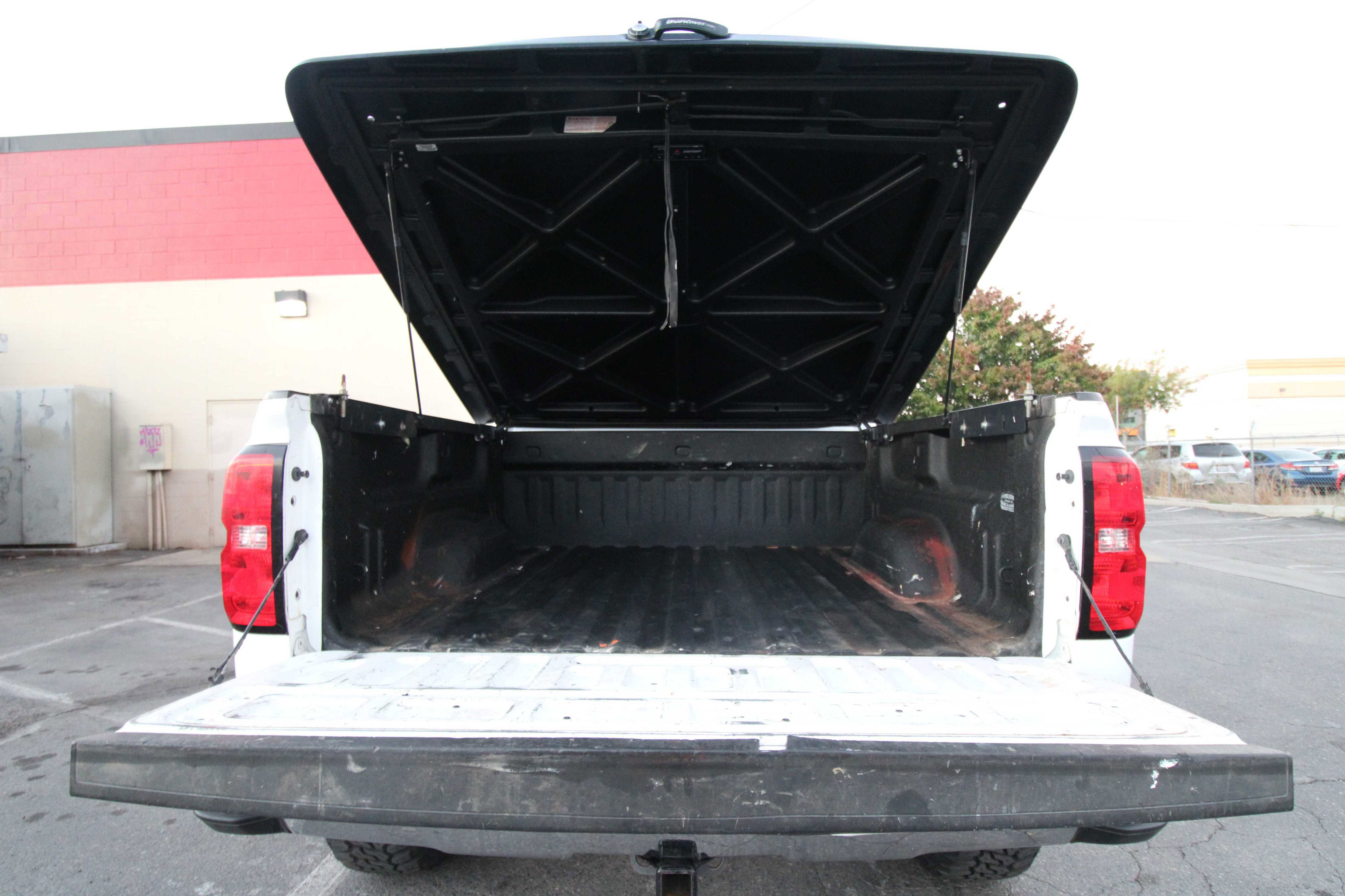 Used 2018 Chevrolet Silverado 1500 LT w/ All Star Edition image 27