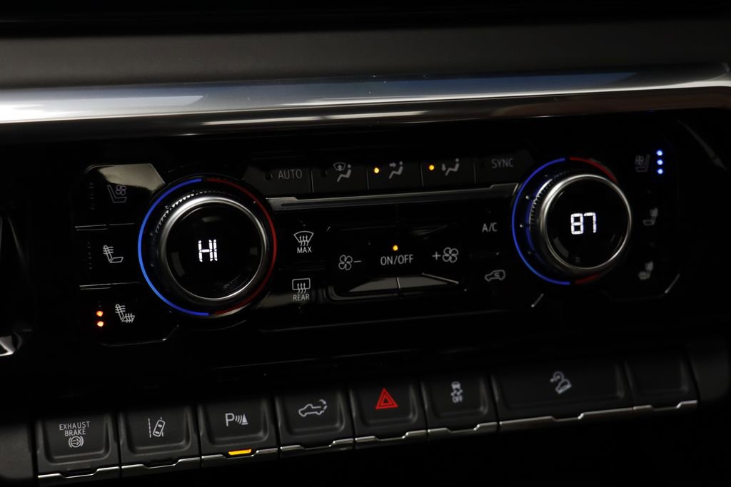 Used 2024 GMC Sierra 2500 Denali Ultimate w/ Max Trailering Package image 13