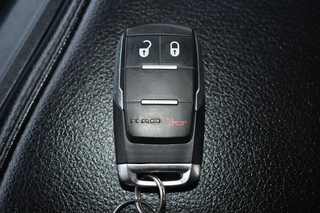 Used 2020 RAM 2500 Big Horn image 28