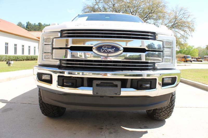 Used 2017 Ford F250 Lariat w/ Lariat Ultimate Package image 7