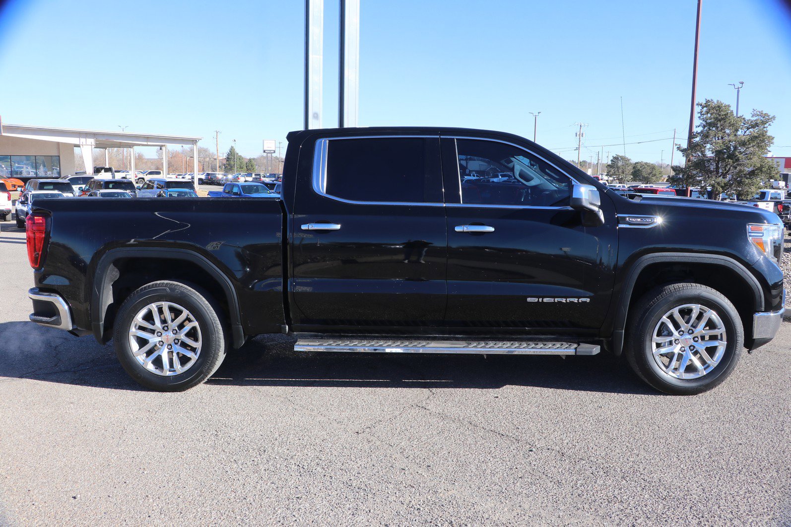 Used 2020 GMC Sierra 1500 SLE w/ SLE Value Package image 7